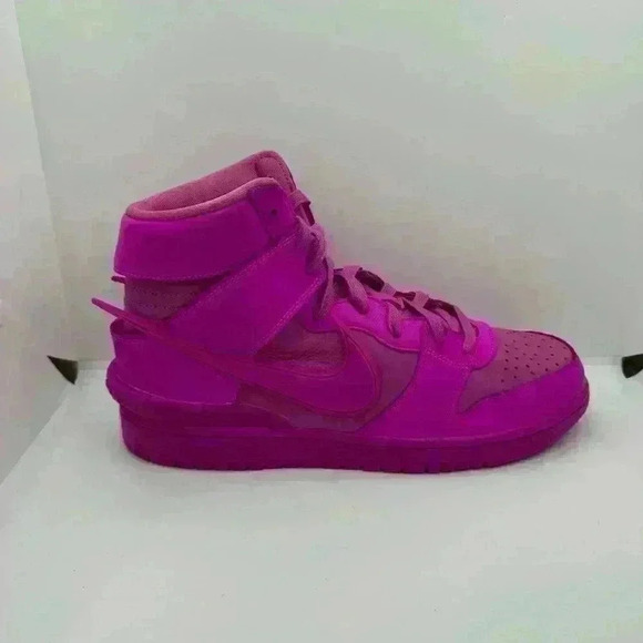 Nike Men’s High-Top Sneaker in Bright Pink main image 11
